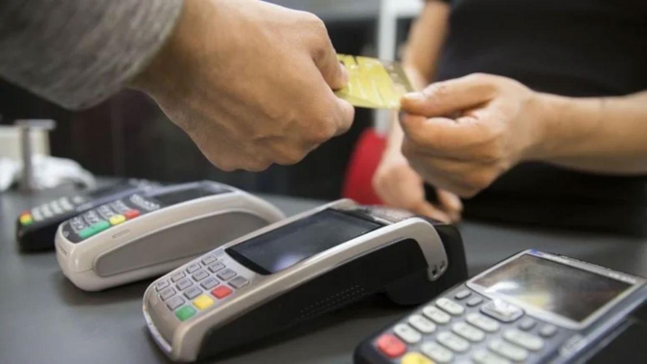 Kredi Kartı faizleri değişiyor! Cebinde kredi kartı olanlar dikkat