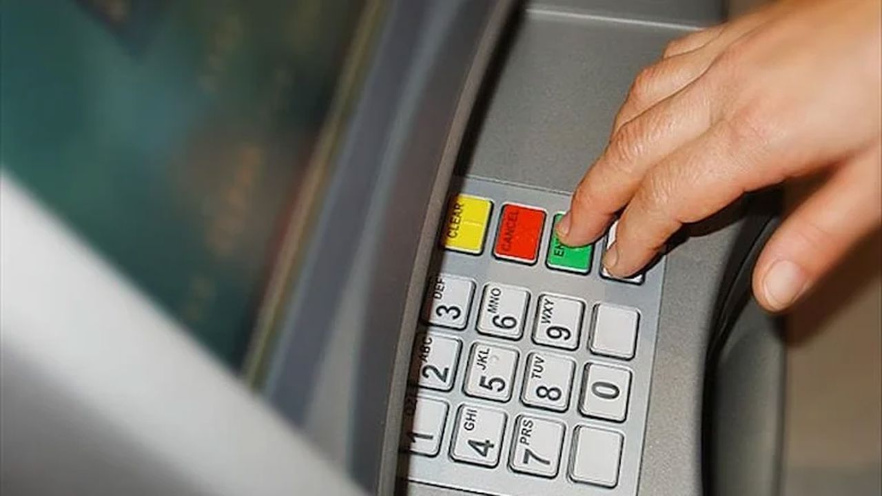 Banka ATM’lerinde bu tuşa basmadan işlem yapmayın
