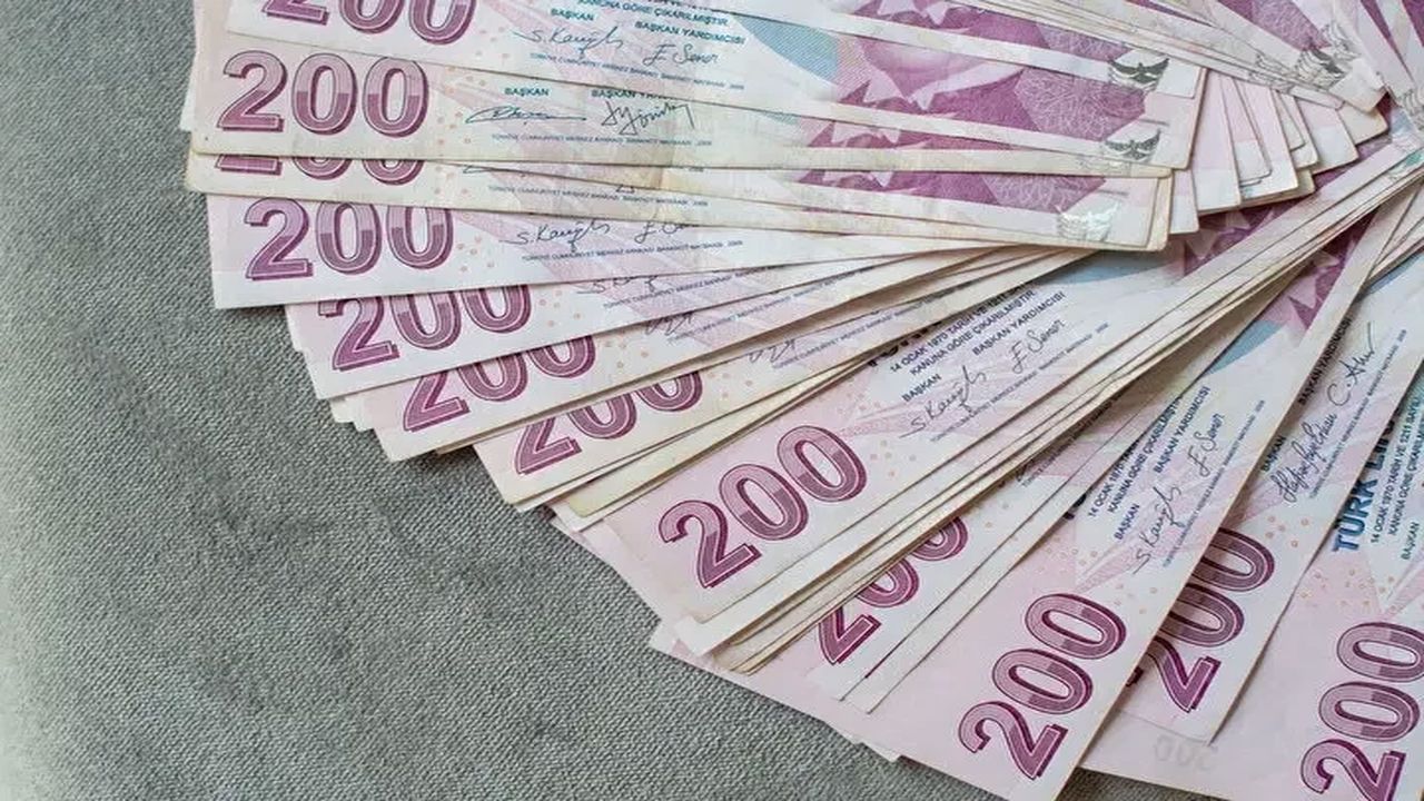 Yeni Torba Yasa Geliyor! Emekliye ve bayram ikramiyelerine Zam, Refah Payı ve 7200 Prim Günü Düzenlemesi