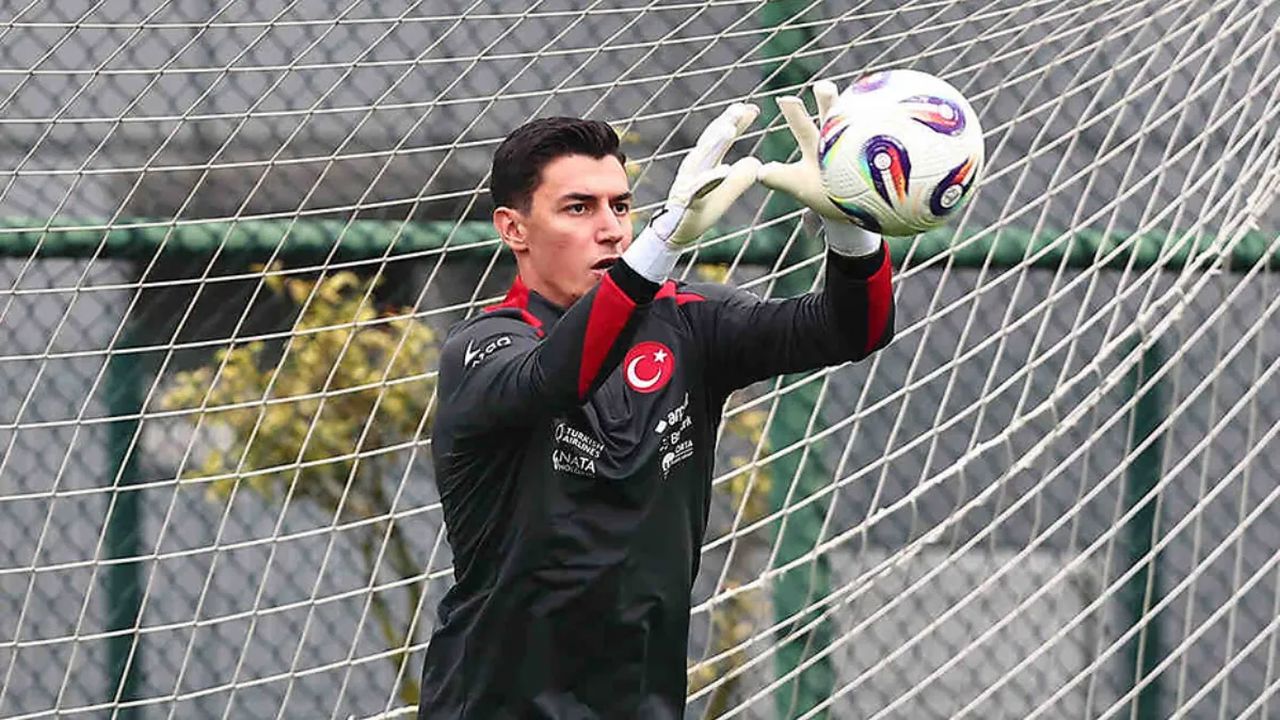 Berke Özer’den Şok Karar! Milli Takım Kampını İzinsiz Terk Etti