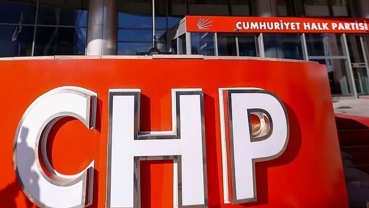Ümit Dikbayır CHP’ye Katılıyor! Rozetini Özgür Özel Takacak