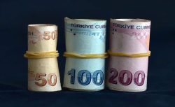Emekli maaşları rekor artış! Ak Parti’den yeni ekonomi paketi