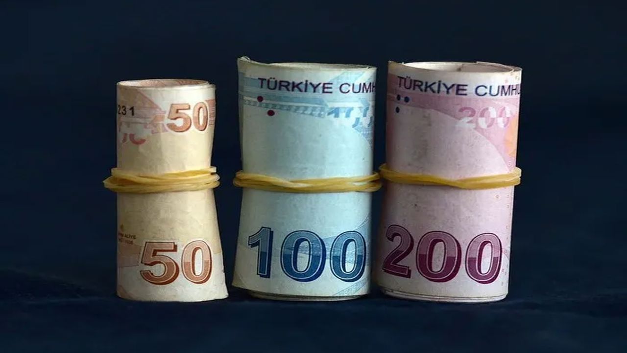 Emekli maaşları rekor artış! Ak Parti’den yeni ekonomi paketi